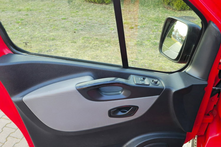 Trafic Renault Trafic 1.6 Diesel 90km Manual Klima 3 Fotele zdjęcie 24