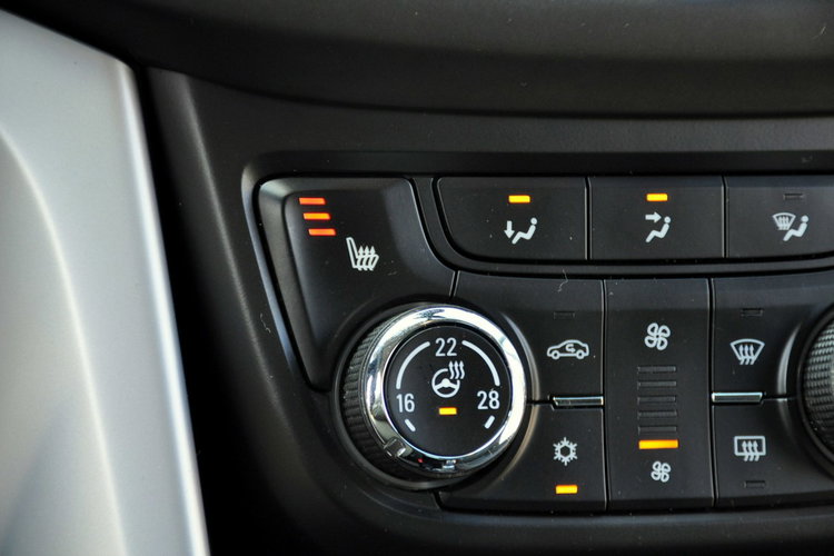 Opel Zafira 1.4T(140KM) Led Car Play Kamera 7-Foteli Grzana Kierownica Alu17"ASO zdjęcie 34