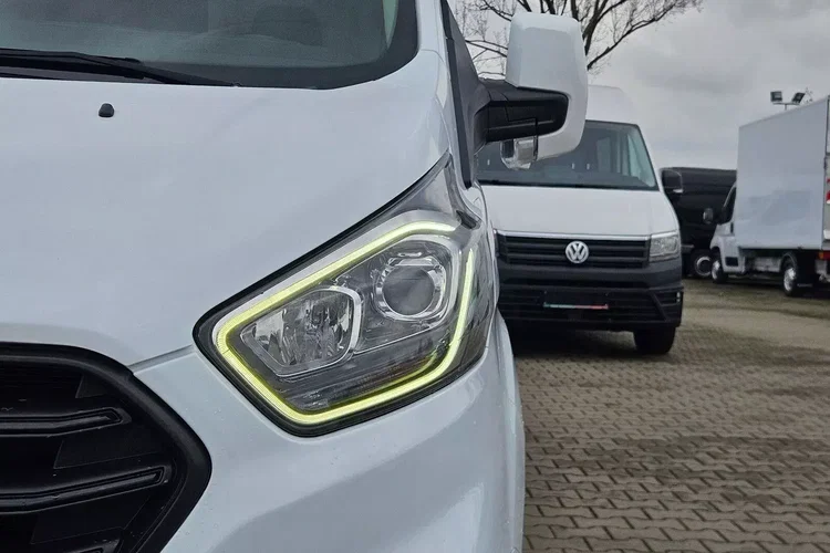 Ford transit-custom L2H1 52900zł NETTO 2.0TdCi/131KM zdjęcie 14