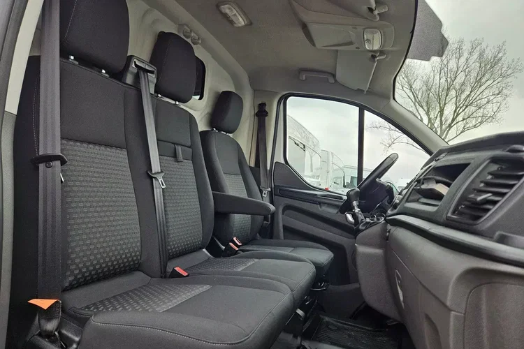 Ford transit-custom L2H1 52900zł NETTO 2.0TdCi/131KM zdjęcie 29