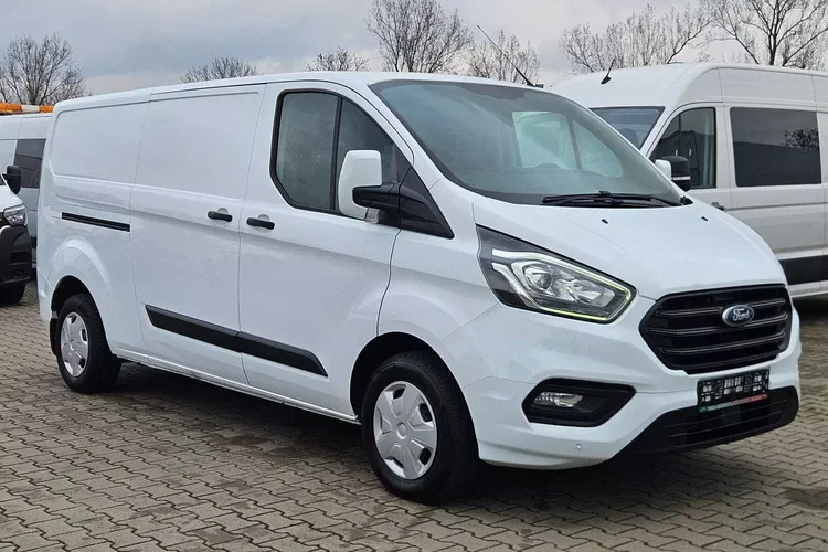 Ford transit-custom L2H1 52900zł NETTO 2.0TdCi/131KM zdjęcie 3