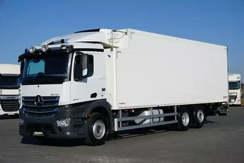 Mercedes ANTOS / 2545 / EURO 6 / CHŁODNIA + WINDA / 23 PALETY / OŚ SKRĘTNA