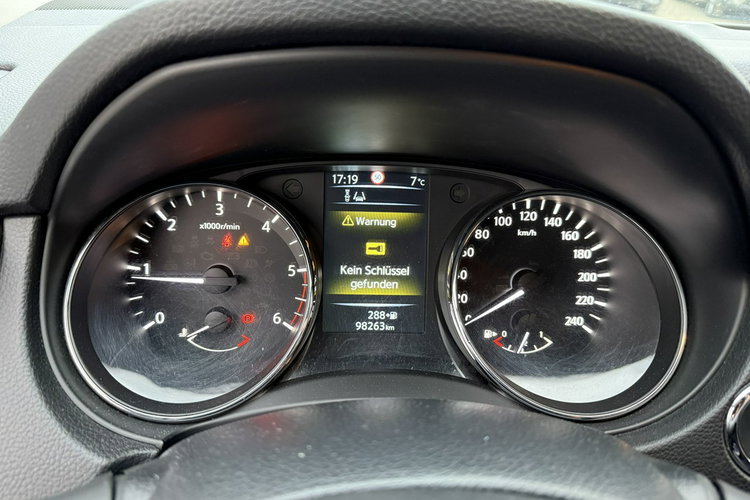 Nissan Qashqai Nowy Rozrząd . . Panorama dach . Niski przebieg. zdjęcie 17