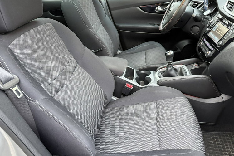 Nissan Qashqai Nowy Rozrząd . . Panorama dach . Niski przebieg. zdjęcie 28
