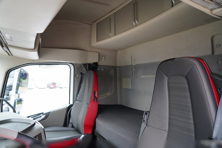 Volvo FH 540 / RETARDER / KLIMATYZACJA POSTOJOWA / I-SHIFT / EURO 6  zdjęcie 19