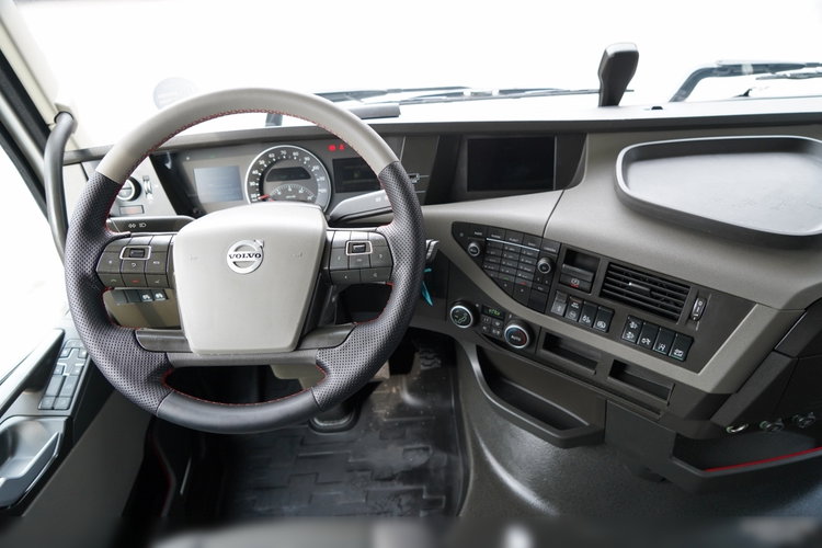 Volvo FH 540 / RETARDER / KLIMATYZACJA POSTOJOWA / I-SHIFT / EURO 6  zdjęcie 23