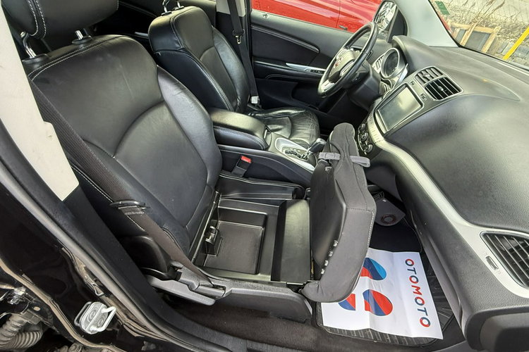 Fiat Freemont 2.0d Multijet 4x4 black code full opcja dvd Navi kamera skóry 1.r.gwar zdjęcie 17
