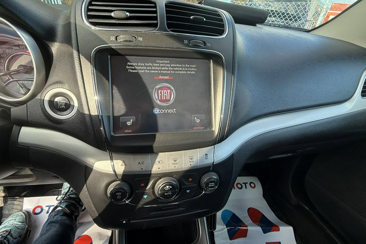 Fiat Freemont 2.0d Multijet 4x4 black code full opcja dvd Navi kamera skóry 1.r.gwar zdjęcie 32