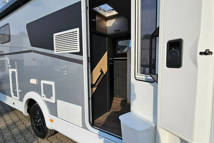 inny Sunlight T 680 Adventure Edition zdjęcie 5