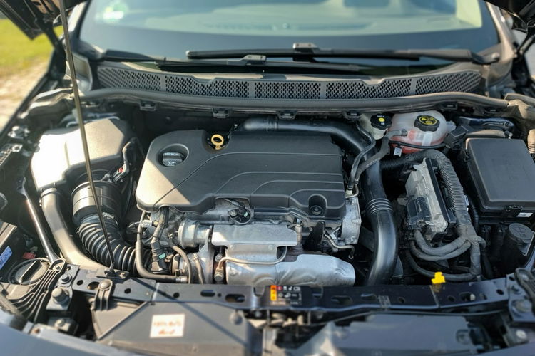 Opel Astra Sports Tourer 1.4 Turbo Edition + pełny serwis zdjęcie 12