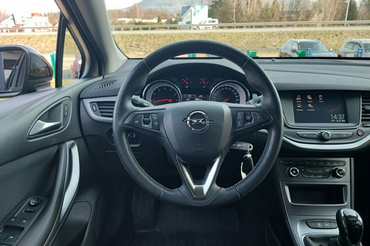 Opel Astra Sports Tourer 1.4 Turbo Edition + pełny serwis zdjęcie 25