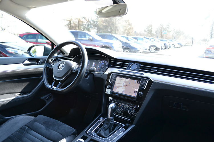 Volkswagen Passat Bardzo Ładny Virtual KeyllessGo LED El. Fotele DSG zdjęcie 14