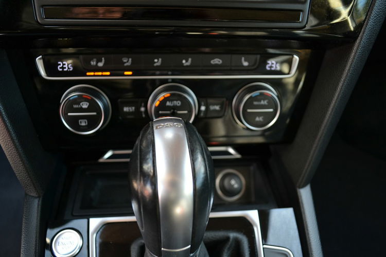 Volkswagen Passat Bardzo Ładny Virtual KeyllessGo LED El. Fotele DSG zdjęcie 19