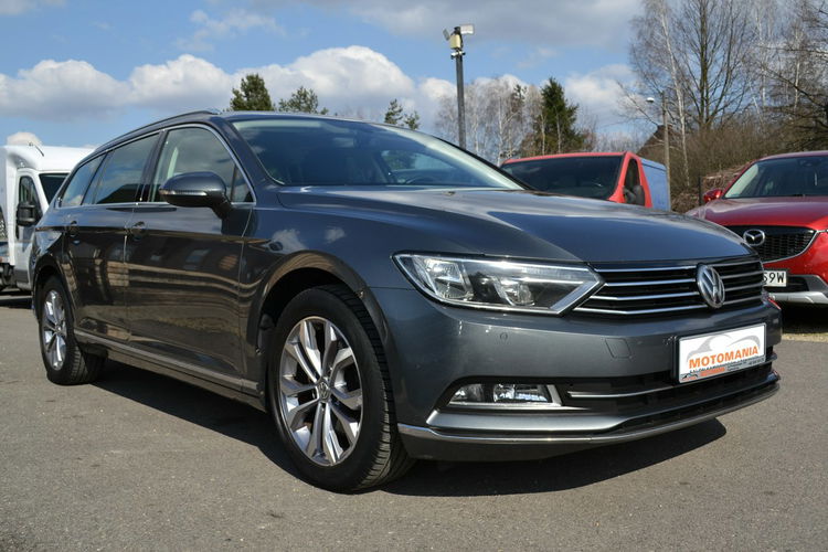 Volkswagen Passat Bardzo Ładny Virtual KeyllessGo LED El. Fotele DSG zdjęcie 2