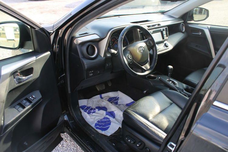 Toyota RAV-4 Salon Polska skóra automat 4WD zdjęcie 16