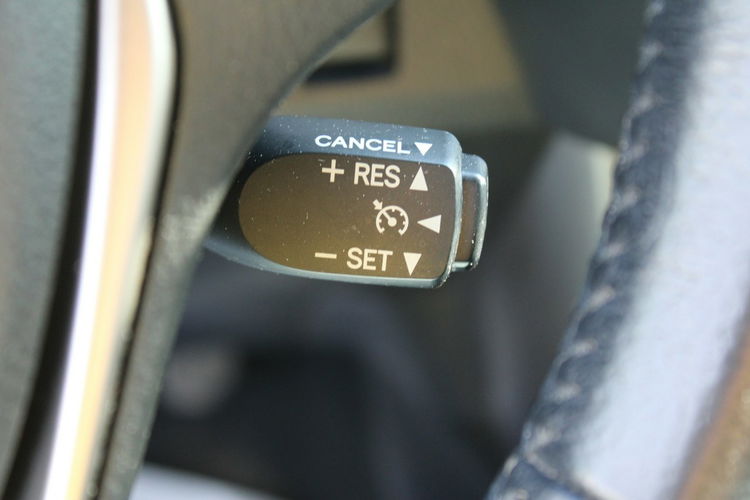 Toyota RAV-4 Salon Polska skóra automat 4WD zdjęcie 24