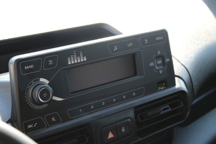 Opel Combo VAN Vat-1 F-vat netto 34 878PLN Salon Polska Gwarancja zdjęcie 16