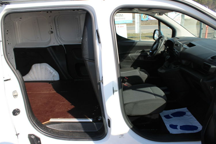 Opel Combo VAN Vat-1 F-vat netto 34 878PLN Salon Polska Gwarancja zdjęcie 18