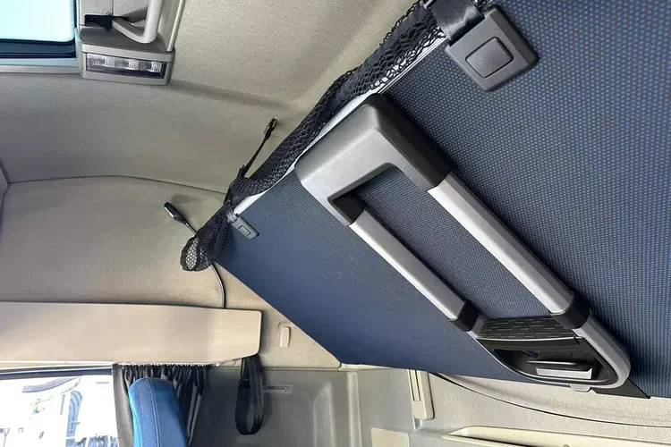 Volvo FH zdjęcie 13