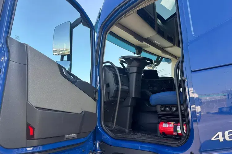 Volvo FH zdjęcie 8