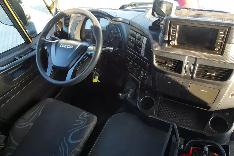 Iveco TRAKKER 450 / 8x4 / EURO 6 / HDS PALFINGER PK 22002-EH / NISKI PRZEBIEG / zdjęcie 33
