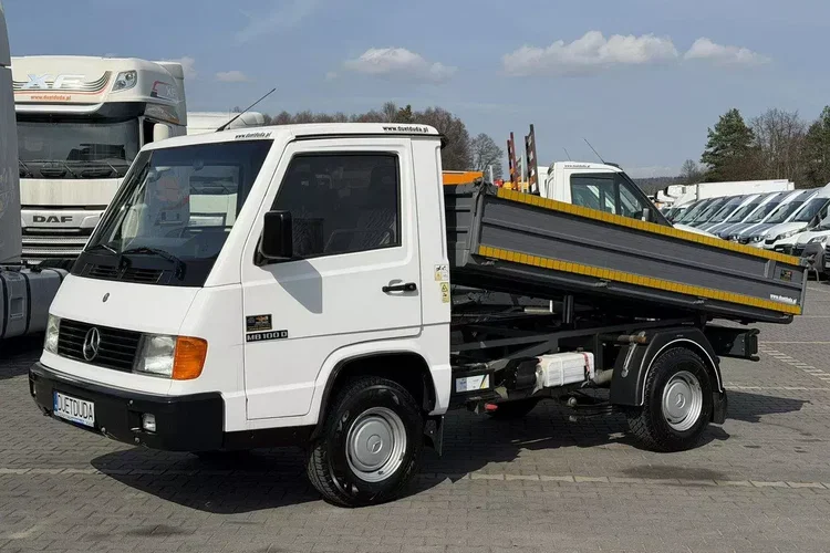Mercedes MB 100 zdjęcie 40