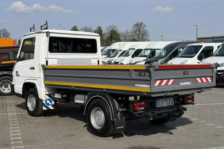 Mercedes MB 100 zdjęcie 45