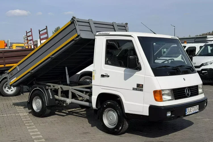 Mercedes MB 100 zdjęcie 34