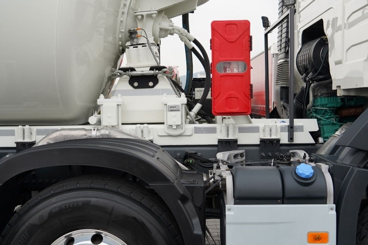 Volvo FMX 460 / 8x4 / GRUSZKA 9m3 / BETONOMIESZARKA / SCHWING STETTER / 9 M3 / I-SHIFT/ ALUFELGI / EURO 6 zdjęcie 17