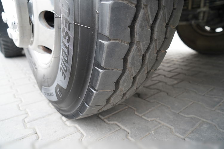 Volvo FMX 460 / 8x4 / GRUSZKA 9m3 / BETONOMIESZARKA / SCHWING STETTER / 9 M3 / I-SHIFT/ ALUFELGI / EURO 6 zdjęcie 24