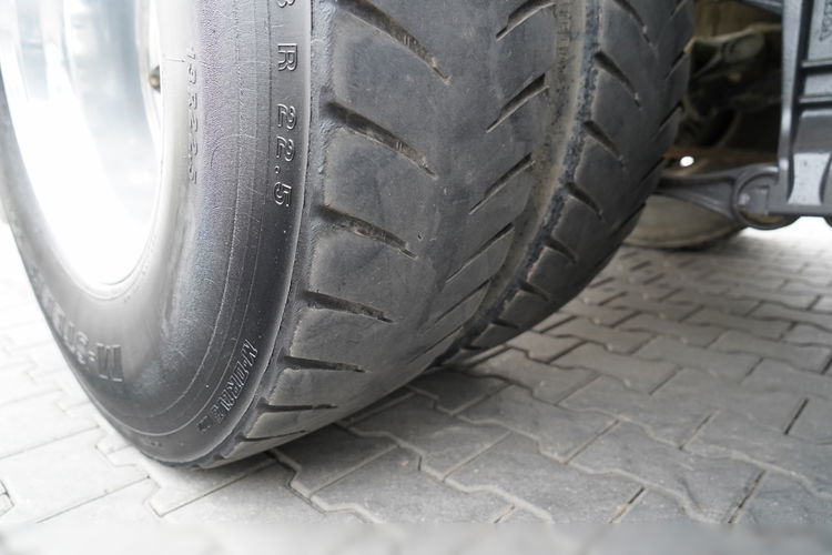 Volvo FMX 460 / 8x4 / GRUSZKA 9m3 / BETONOMIESZARKA / SCHWING STETTER / 9 M3 / I-SHIFT/ ALUFELGI / EURO 6 zdjęcie 27