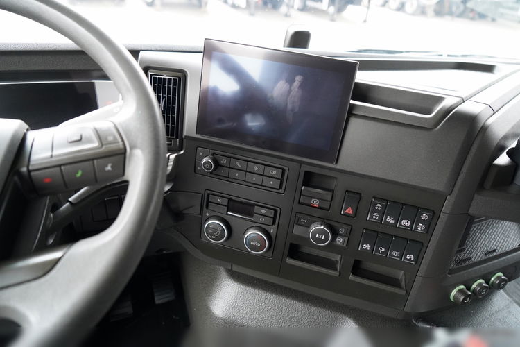 Volvo FMX 460 / 8x4 / GRUSZKA 9m3 / BETONOMIESZARKA / SCHWING STETTER / 9 M3 / I-SHIFT/ ALUFELGI / EURO 6 zdjęcie 36