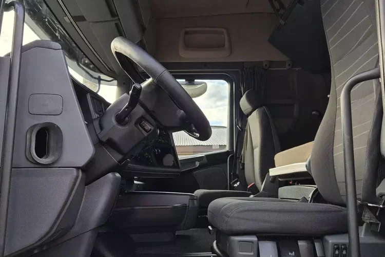 Scania R450 zdjęcie 22