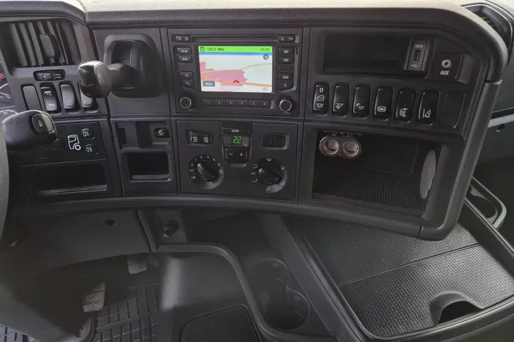 Scania R450 zdjęcie 24