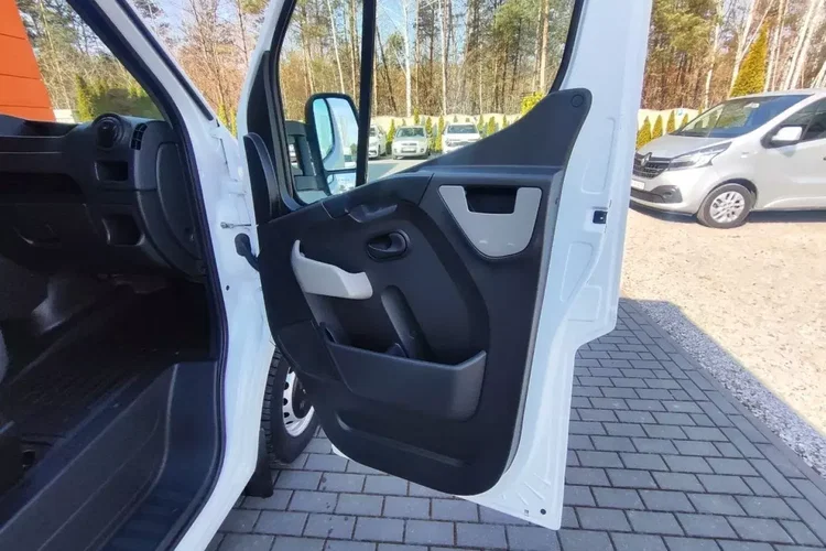 Renault Master zdjęcie 16