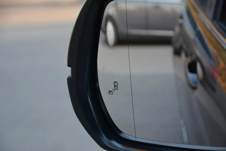 Honda CR-V Lift 4x4 Radar BLIS LKAS Ledy Kamera Navi Alcantara 2xParktronic zdjęcie 33