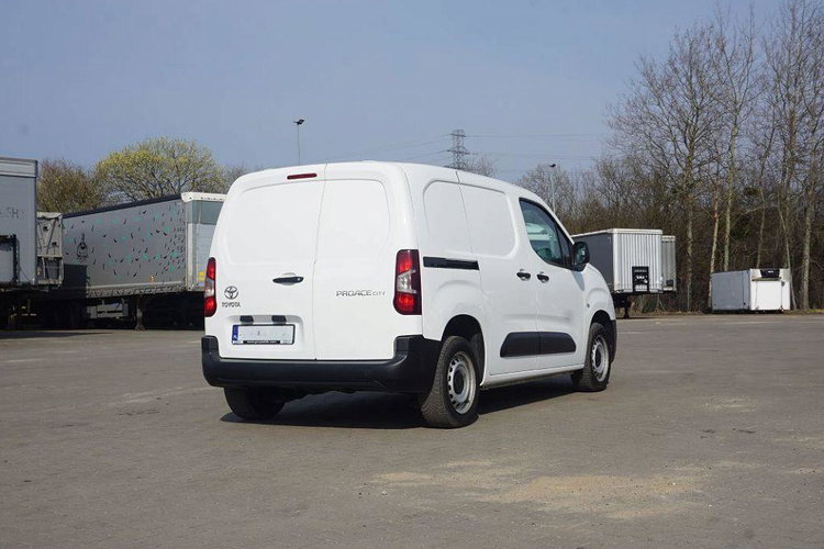 TOYOTA PROACE CITY zdjęcie 3