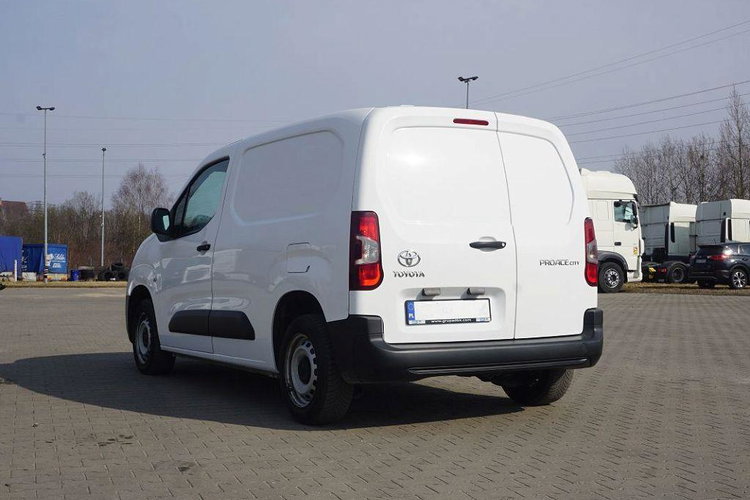 TOYOTA PROACE CITY zdjęcie 4