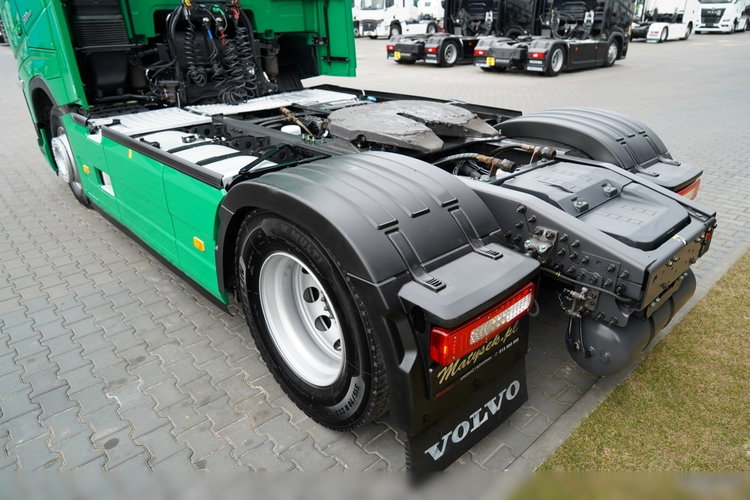 Volvo FH 500 / I-SAVE / HYDRAULIKA / RETARDER / KLIMATYZACJA POSTOJOWA / 399 TYS KM / I- SHFIT / TV / NOWY MODEL zdjęcie 13