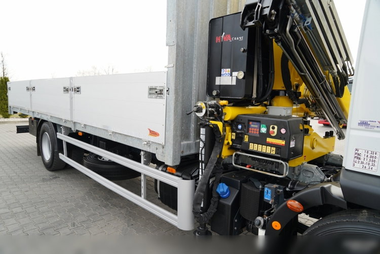 Iveco 180E25 / 4X2 / SKRZYNIOWY 7, 5m + HDS HYVA HB150X MAX UDŹWIG 5 200KG / STEROWNIE RADIOWE  / ROTATOR / AUTOMAT  zdjęcie 21