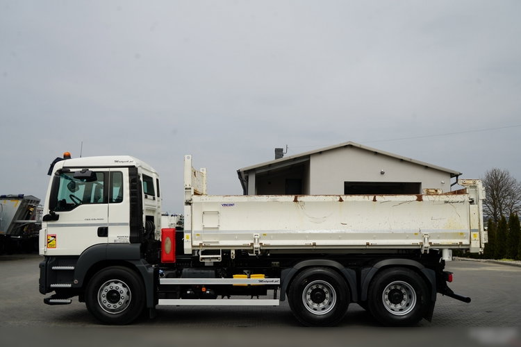 MAN TGS 26.400 / 6X4 / 2 STRONNA WYWROTKA / HYDROBURTA / AUTOMAT / EURO 6 zdjęcie 16