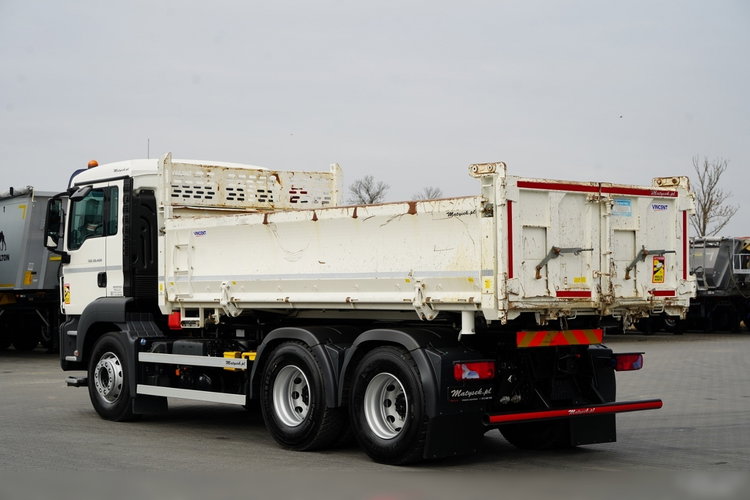 MAN TGS 26.400 / 6X4 / 2 STRONNA WYWROTKA / HYDROBURTA / AUTOMAT / EURO 6 zdjęcie 17