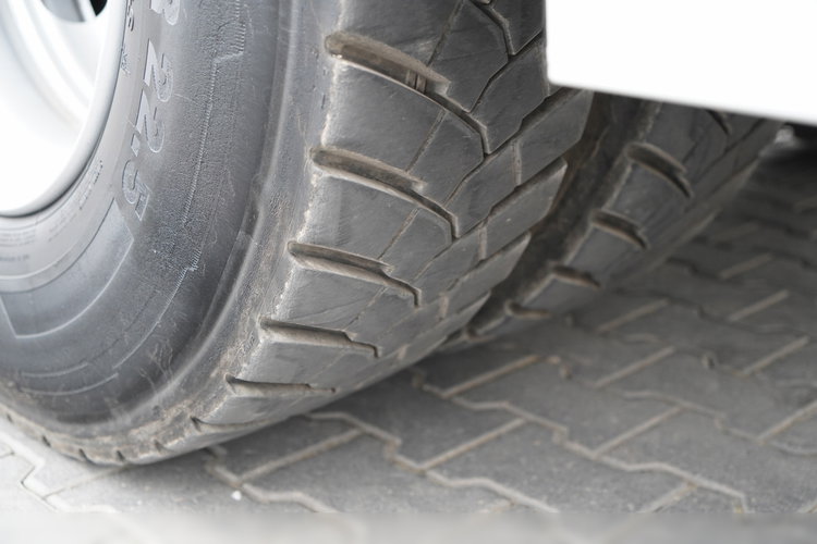 MAN TGS 26.400 / 6X4 / 2 STRONNA WYWROTKA / HYDROBURTA / AUTOMAT / EURO 6 zdjęcie 31