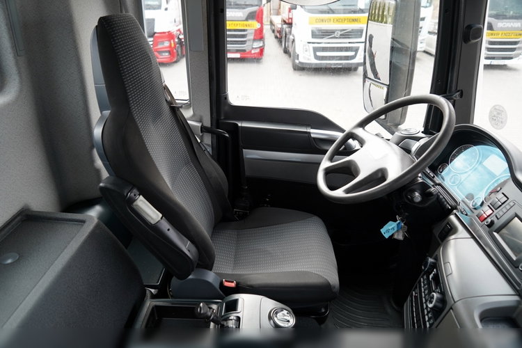 MAN TGS 26.400 / 6X4 / 2 STRONNA WYWROTKA / HYDROBURTA / AUTOMAT / EURO 6 zdjęcie 39