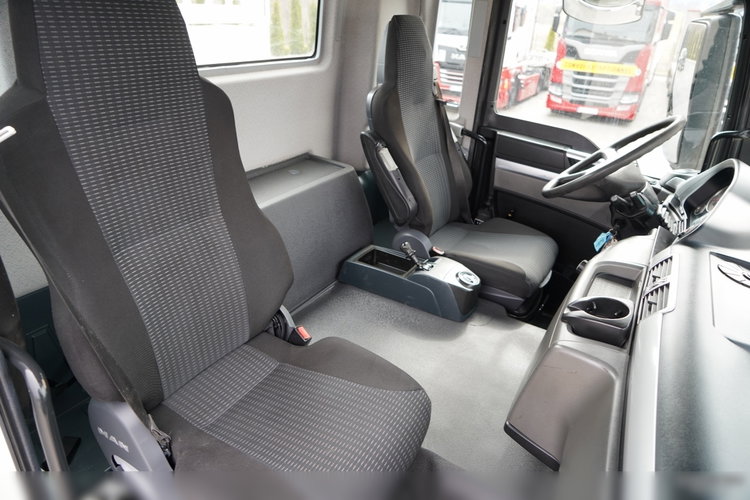 MAN TGS 26.400 / 6X4 / 2 STRONNA WYWROTKA / HYDROBURTA / AUTOMAT / EURO 6 zdjęcie 49