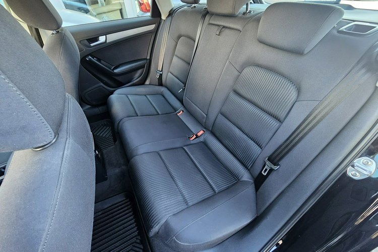 Audi A4 zdjęcie 15