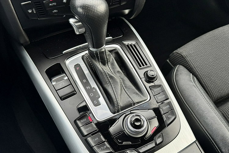 Audi A4 S-Line Bi-Xenon Navi Bang & Olufsen Gwarancja zdjęcie 22