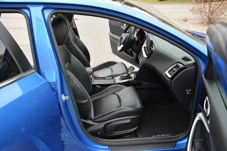 Kia Cee'd Buisnee Line Plus Skóry JBL Radar ACC Wentylacja Ledy Kamera Panorama zdjęcie 17
