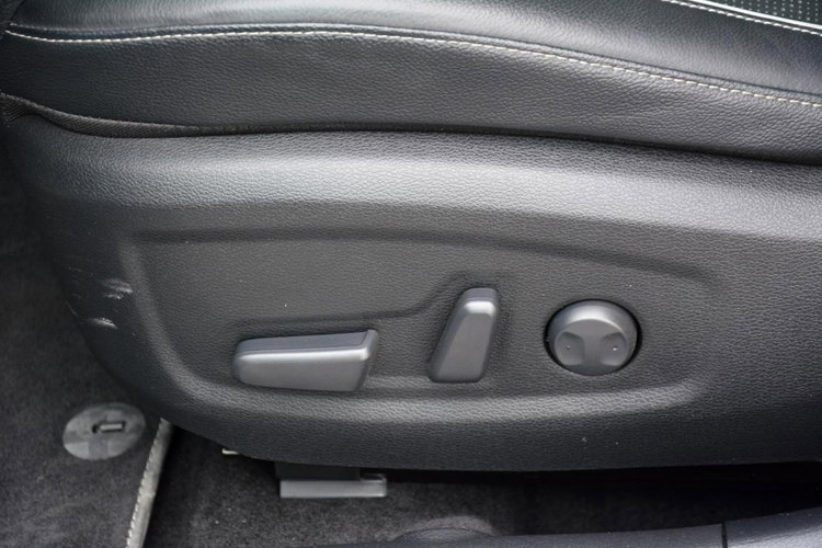 Kia Cee'd Buisnee Line Plus Skóry JBL Radar ACC Wentylacja Ledy Kamera Panorama zdjęcie 21