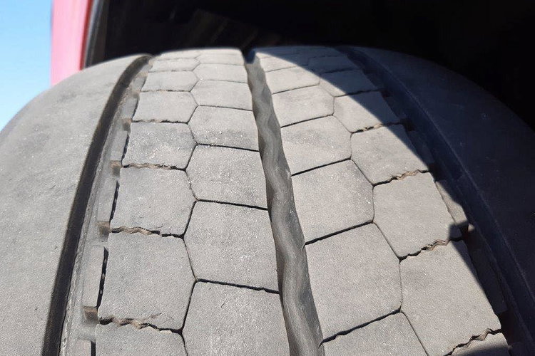 IVECO AS440ST/FP zdjęcie 9